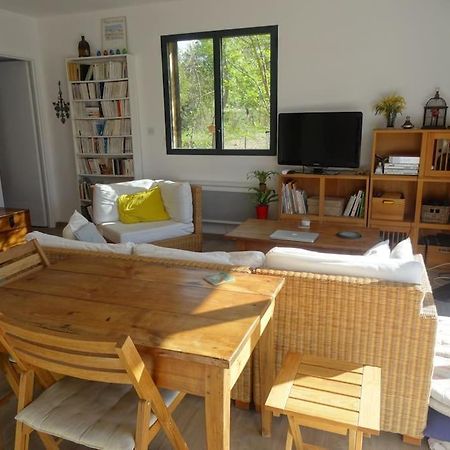 Beau 2 Pieces Avec Jardin Dans Villa A Mougins. Exteriér fotografie