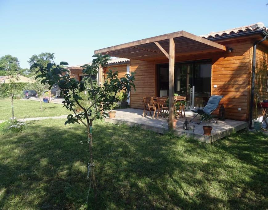 Beau 2 Pieces Avec Jardin Dans Villa A Mougins. Exteriér fotografie